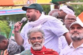 तेजस्वी और राहुल गांधी1