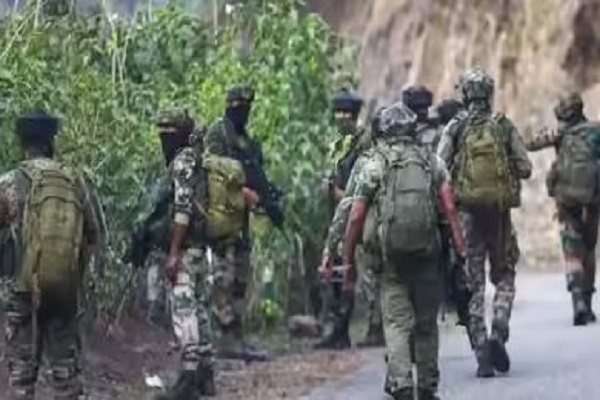 छत्तीसगढ़ : राजनांदगांव में पुलिस से मुठभेड़ में 2 ईनामी नक्सली ढेर