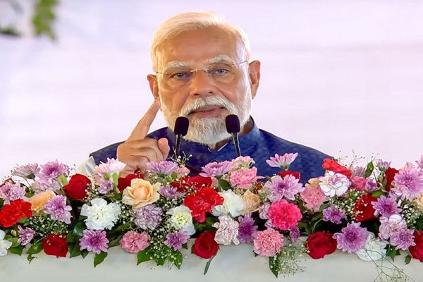 पीएम मोदी ने दिल्ली को 2 प्रमुख हाईवे परियोजनाओं की दी सौगात, बोले – देश में विकास क्रांति की साक्षी बन रही दिल्ली