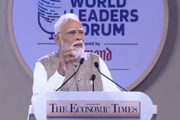 पीएम मोदी ने आंकड़ों के साथ पेश की तरक्की की नई तस्वीर, बोले – भारत सबसे तेजी से बढ़ती अर्थव्‍यवस्‍था