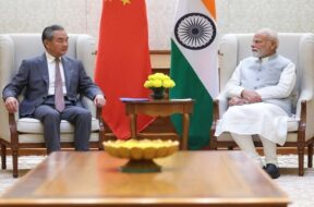 पीएम मोदी और वांग यी