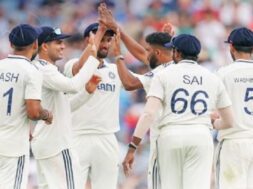 प्रसिद्ध व सिराज की मारक गेंदबाजी