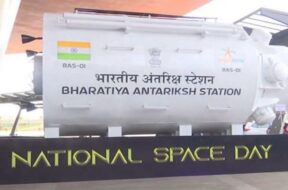 भारतीय अंतरिक्ष स्टेशन का मॉडल