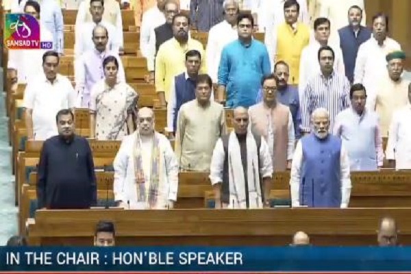 मानसून सत्र : संसद की कार्यवाही अनिश्चितकाल के लिए स्थगित, लोकसभा स्पीकर ने विपक्ष को लगाई लताड़