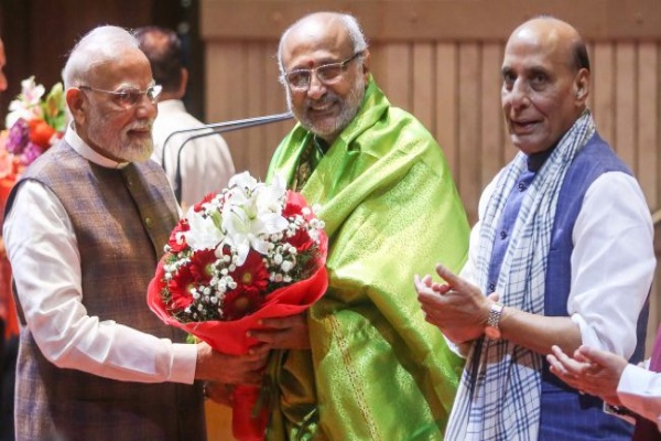 एनडीए समर्थित सीपी राधाकृष्णन बने देश के 15वें उप राष्ट्रपति, हासिल किए 452 मत   