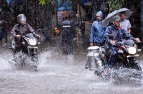 गुजरात में भारी बारिश की संभावना