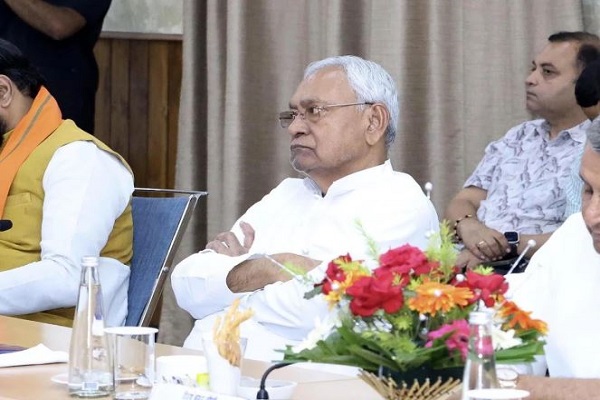 बिहार : नीतीश कैबिनेट ने 26 एजेंडों पर लगाई मुहर, नई नौकरियों को मंजूरी, हर पंचायत में विवाह मंडप का फैसला