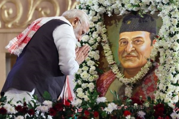 असम : पीएम मोदी ने 100वीं जयंती पर भूपेन हजारिका को दी श्रद्धांजलि, जारी किया 100 रुपये का स्मृति सिक्का
