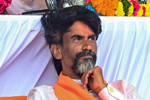 मनोज जरांगे की बड़ी जीत : महाराष्ट्र सरकार मराठा आरक्षण देने पर राजी, कुनबी प्रमाण पत्र के लिए गठित होगी कमेटी