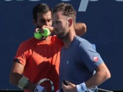 युकी भांबरी व माइकल वीनस