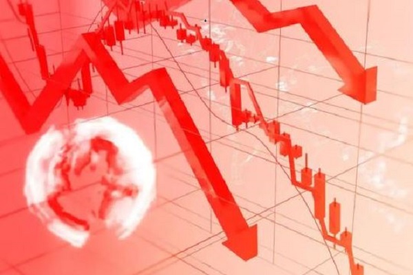 मुनाफा वसूली से शेयर बाजार में बड़ी गिरावट, सेंसेक्स 519 अंक टूटा, निफ्टी 25600 से नीचे फिसला