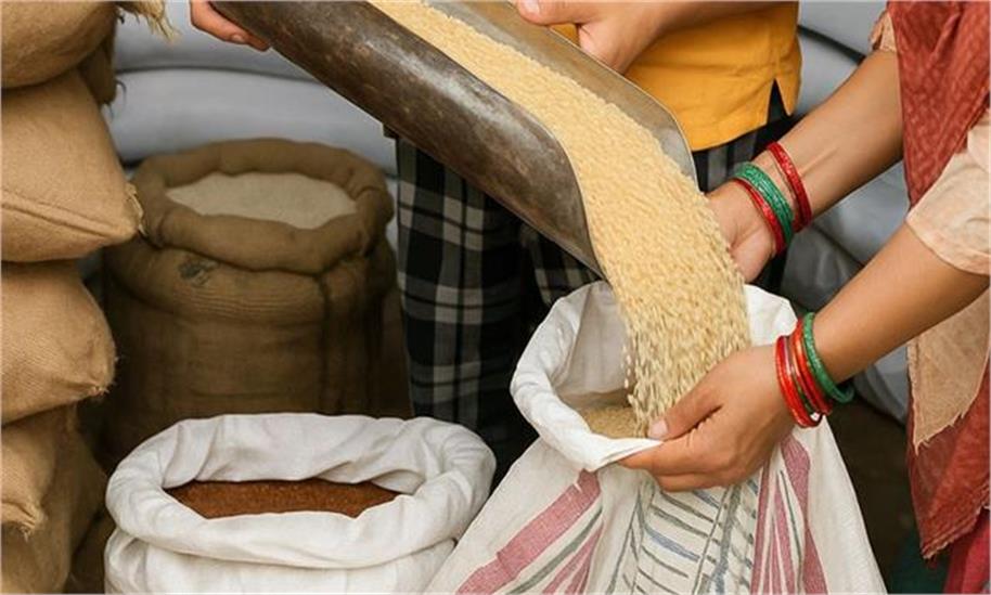 UP में 16 लाख फर्जी राशन कार्ड होंगे कैंसिल, योगी सरकार ने कसी लगाम, अपात्र लोगों की होगी जांच!