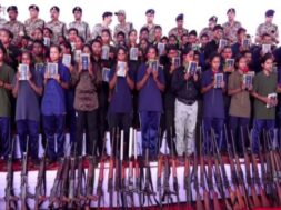 210 नक्सलियों का सरेंडर