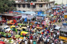 FESTIVAL_SHOPPING_08-1200x800_copy_600x400