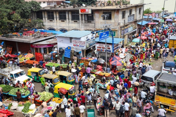 दिवाली की बिक्री रिकॉर्ड 6.05 लाख करोड़ रुपये तक पहुंची, वित्त मंत्री सीतारमण ने कहा – स्वदेशी उत्पादों की रही मजबूत मांग 