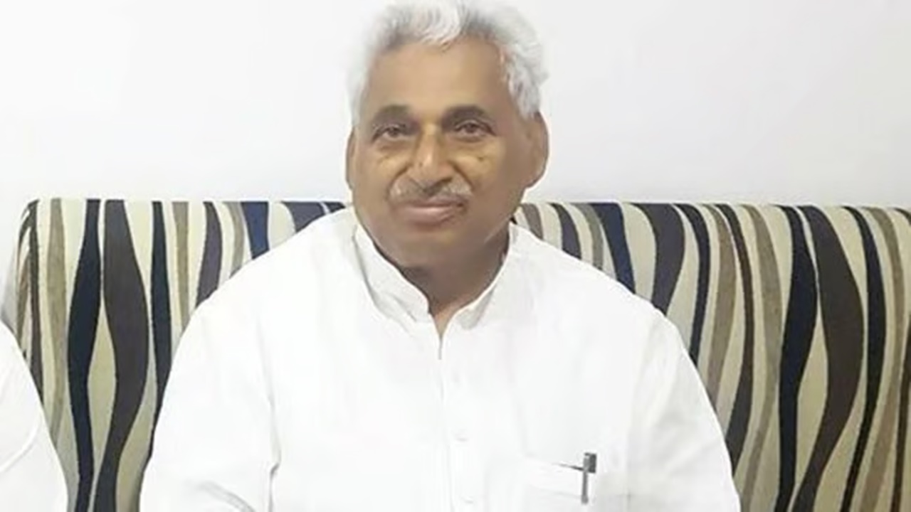 अपनी नाकामी छिपाने का प्रयास कर रहा प्रशासन, हाउस अरेस्ट किए जाने पर बोले माता प्रसाद पांडेय