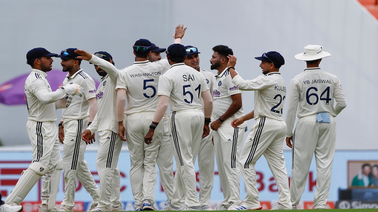 अहमदाबाद टेस्ट : सिराज और जडेजा का कहर, भारत ने वेस्टइंडीज को पारी और 140 रनों से हराया