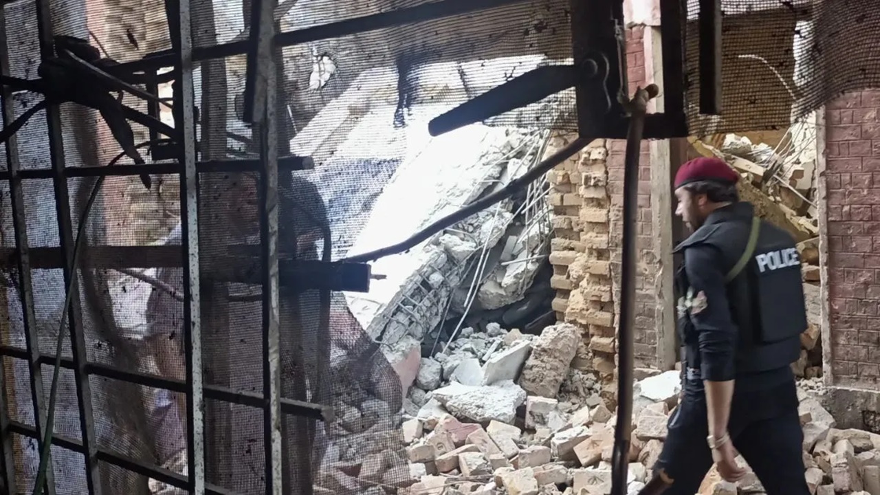 पाकिस्तान में पुलिस प्रशिक्षण केंद्र पर हमला, 6 आतंकवादियों और सात पुलिकर्मियों की मौत