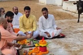 govardhan-puja_58b1ebf433c5b45e99db3a3e6960ee65