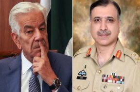 आसिफ ख्वाजा और आसिम मुनीर