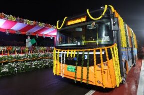 केवड़िया में ई-बसों को हरी झंडी
