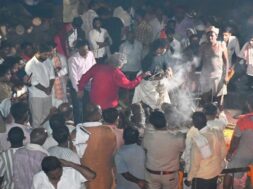 छन्नूलाल मिश्र का अंतिम संस्कार