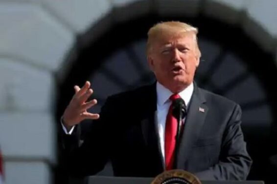 डोनाल्ड ट्रंप