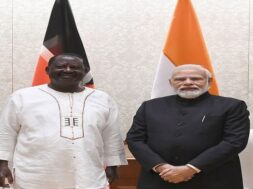 पीएम मोदी और रैला ओडिंगा