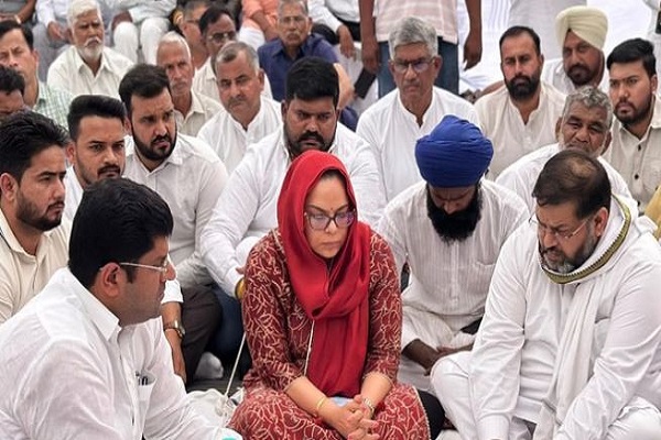 IPS आत्महत्या केस : दिवंगत पूरन कुमार की नाराज IAS पत्नी बोलीं – ‘किसी मंत्री से नहीं मिलेंगे, जो करना है…कर ले सरकार’