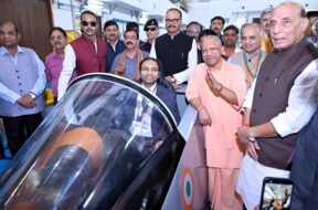 ब्रह्मोस मिसाइल की पहली खेप रवाना