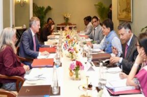 भारत-यूके उद्योग मंत्रियों की बैठक