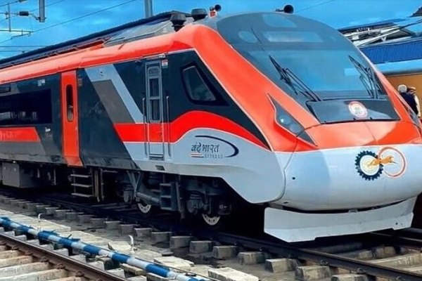वाराणसी को 8वीं वंदे भारत की सौगात, नई ट्रेन चित्रकूट के रास्ते खजुराहो तक जाएगी
