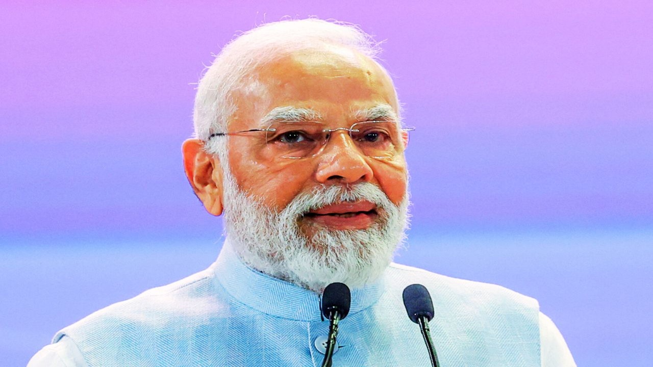 बिहार चुनाव :  प्रधानमंत्री मोदी में बोले- जंगलराज वालों से रहें सतर्क, धीमी न हो विकास की रफ़्तार