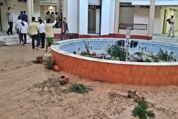 असम में ST दर्जे को लेकर विवाद, BTC सचिवालय में घुसे प्रदर्शनकारी, जमकर तोड़फोड़