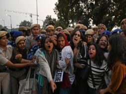 इंडिया गेट पर प्रदर्शन