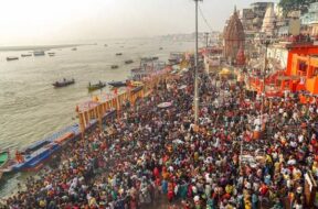 कार्तिक पूर्णिमा पर गंगा स्नान