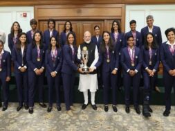 पीएम मोदी ने भारतीय महिला क्रिकेट टीम से की मुलाकात