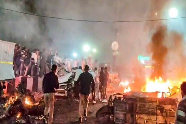 दिल्ली ब्लास्ट पर पुलिस कमिश्नर सतीश गोलचा का बयान – रेड लाइट पर आकर रुकी कार में हुआ था धमाका