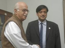 लालकृष्ण आडवाणी संग शशि थरूर