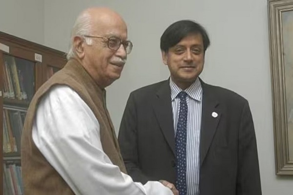 आडवाणी की तारीफ कर शशि थरूर फिर विवादों में घिरे, कांग्रेस ने उनके बयान से किया किनारा