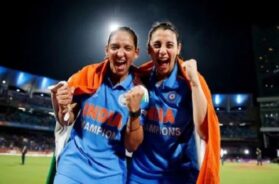 हरमनप्रीत कौर व स्मृति मंधाना