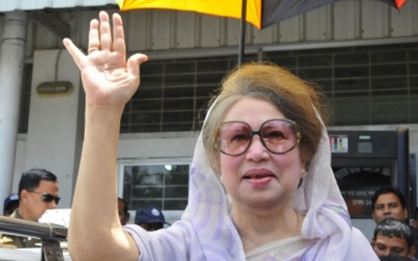 Khaleda Zia : बांग्लादेश की पूर्व प्रधानमंत्री खालिदा जिया का निधन, 80 साल की उम्र में ली अंतिम सांस