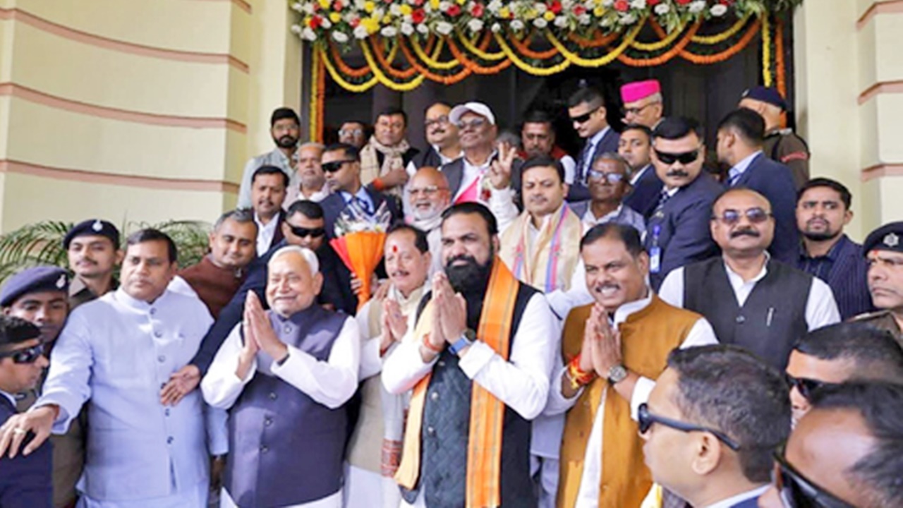 बिहार विधानसभा सत्र आज से शरू  : एनडीए नेताओं ने दिया जनता को भरोसा- ‘विकास की योजनाओं को धरातल पर उतारेंगे’