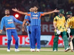 अर्शदीप व हर्षित1