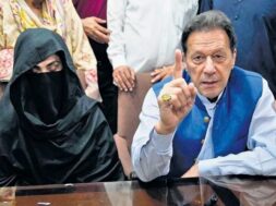 इमरान खान व बुशरा बीबी