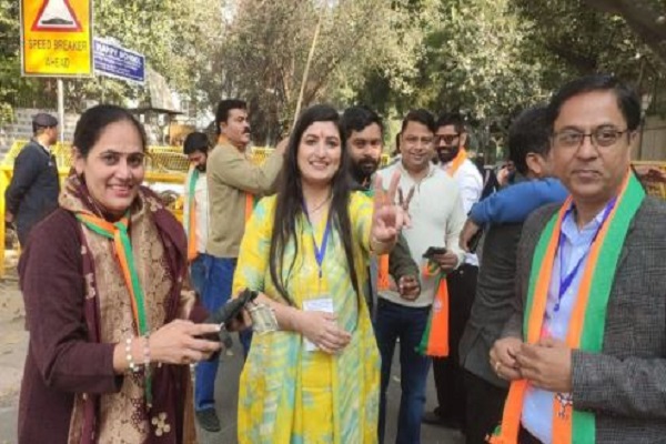 दिल्ली : एमसीडी उपचुनाव में भाजपा को मिलीं 7 सीटें, लेकिन दो सीटों का नुकसान, कांग्रेस का खुला खाता