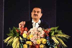 गौतम अदाणी