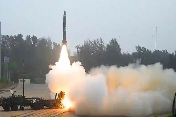 DRDO की एक और उपलब्धि : एक ही लॉन्चर से दो ‘प्रलय’ मिसाइलों का साल्वो लॉन्च