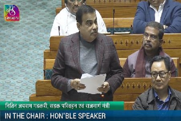 भारत का EV बाजार 2030 तक 20 लाख करोड़ रुपये पहुंचने की उम्मीद : नितिन गडकरी