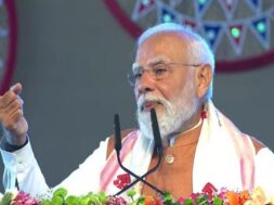 पीएम मोदी गुवाहाटी में